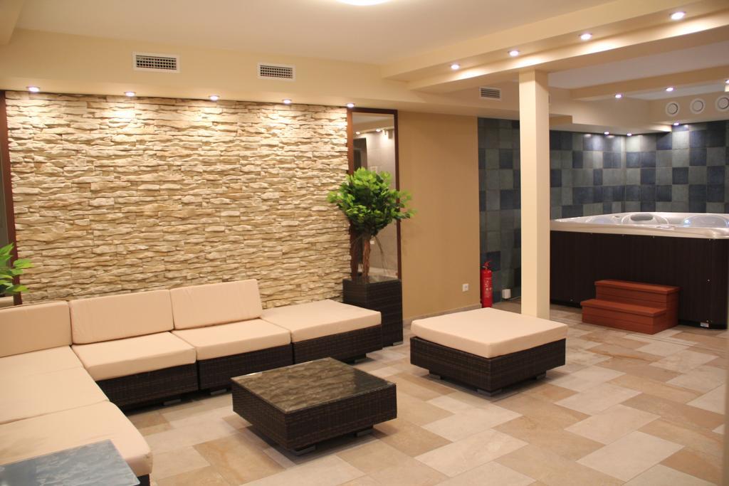 Dzintars Hotel Юрмала Экстерьер фото